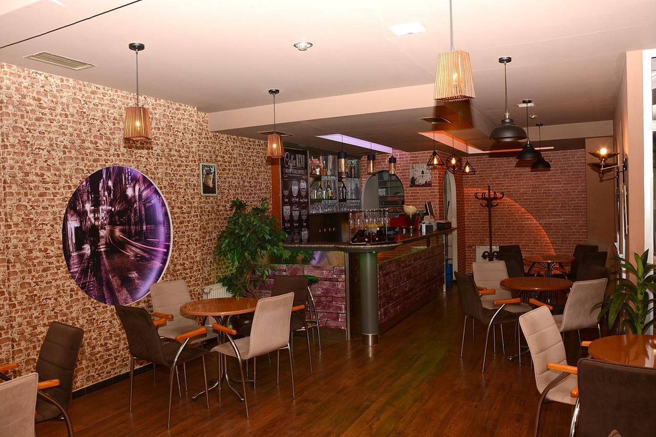 Bolero Hotel Ferizaj Exterior foto